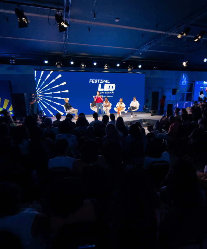 Apresentação dos finalistas do Desafio LED para a banca no Festival LED 2024