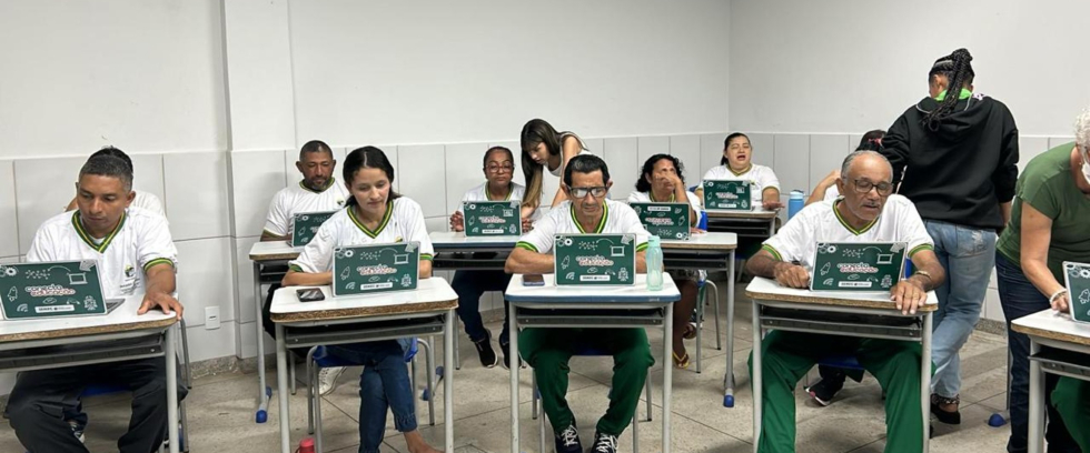 A imagem mostra um laboratório da co.liga em Senador Canedo, Goiás. 
